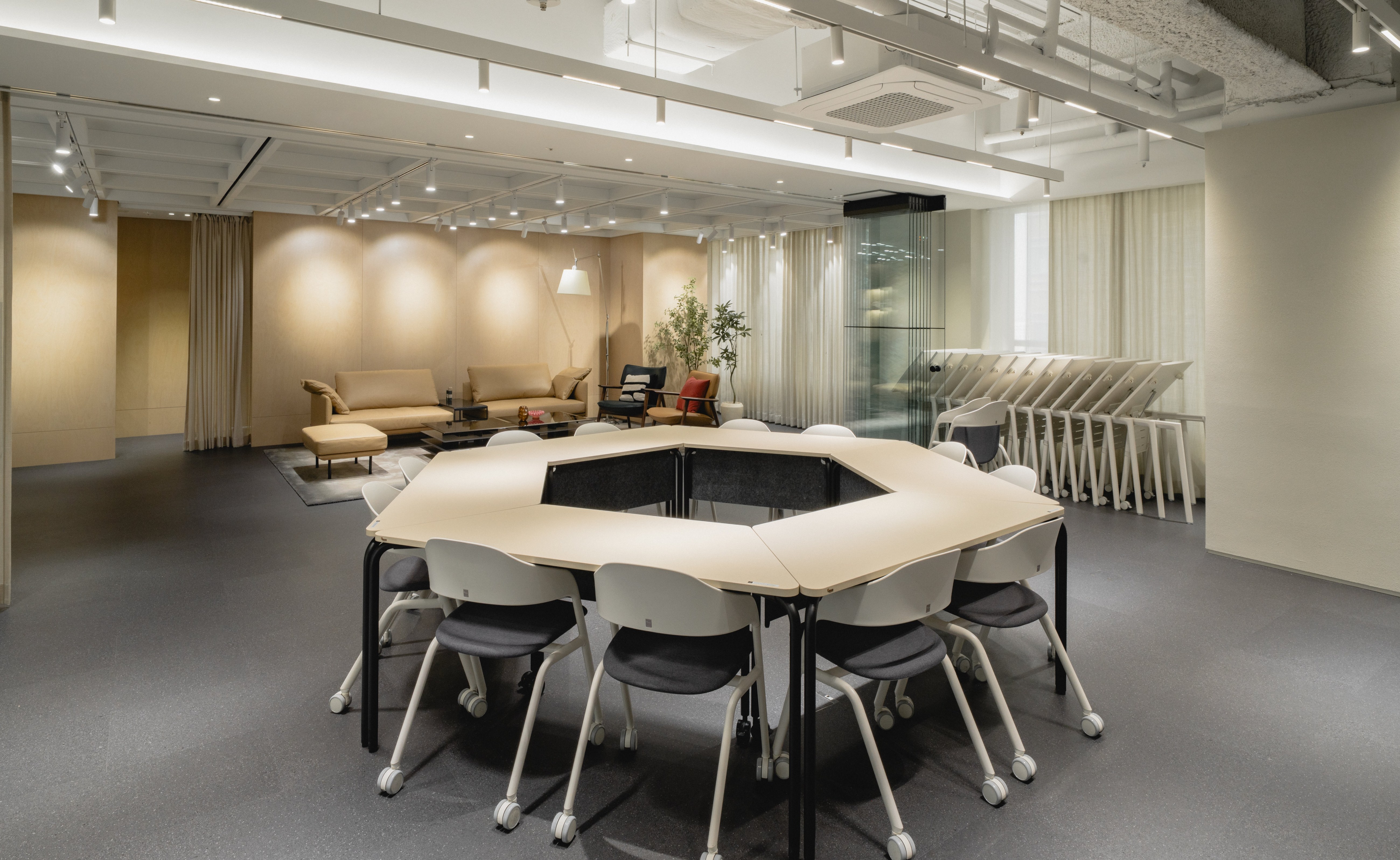퍼시스 비즈니스 허브 강남 프로젝트 이미지 1